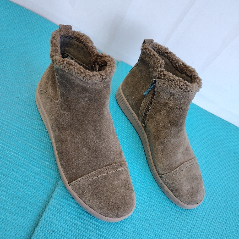 Easy Spirit Womens North8 Suede Leather Faux Fur Ankle Flat Boots Olive 8.5W